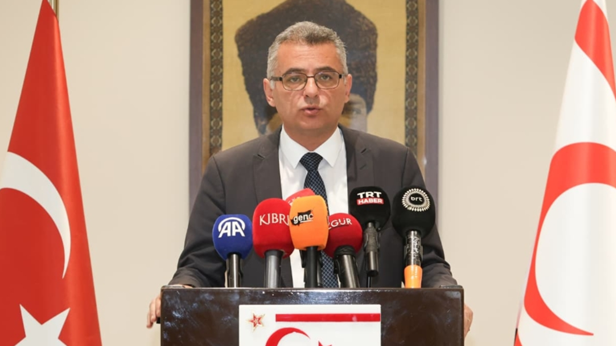 tufan erhurman kibrisli turklerin egemenlik haklari yok sayilamaz KmbxwcQ8.jpg