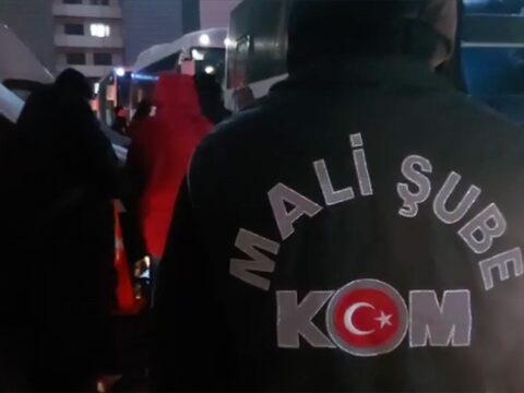 Üç Şehirde Forex Operasyonu: Beş Kişi Gözaltına Alındı